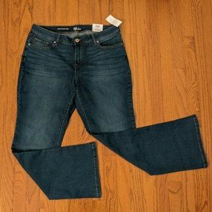 Style & Company NWT Women's Sz 14S Curvy Fit Low Rise Denim Jeans Bootcut